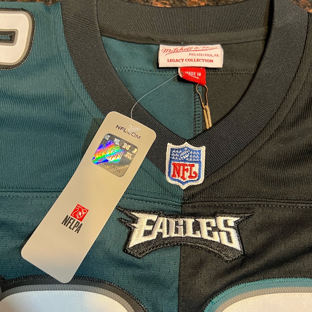 2004 Brian Dawkins #20 Eagles Mens Mitchell & Ness Green/Black Split Jersey